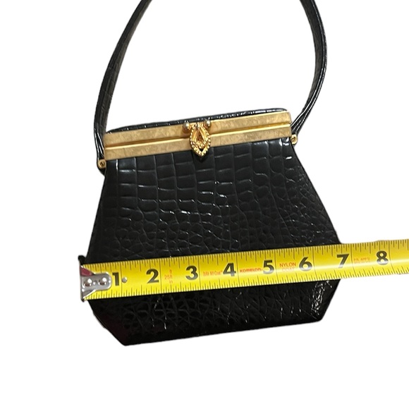 Vintage Black Purse with Gold Detailing - Picture 8 of 14